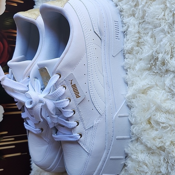 Puma - Picture 2 of 9